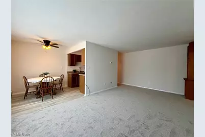 31622 N Marginal Drive #B-105, Willowick, OH 44095 - Photo 10