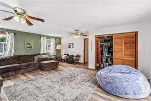 6293 Brookmere Dr, Parma Heights, OH 44130 - Photo 8
