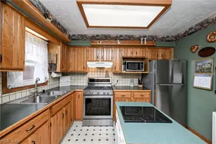 2839 Elmwood St, Cuyahoga Falls, OH 44221 - Photo 24