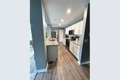 756 Hazelwood Drive, Vermilion, OH 44089 - Photo 10