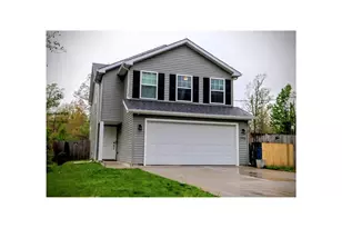 756 Hazelwood Dr, Vermilion, OH 44089 - Photo 2
