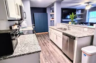 756 Hazelwood Dr, Vermilion, OH 44089 - Photo 6