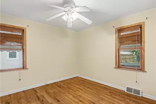 6932 Greenleaf Ave, Parma Heights, OH 44130 - Photo 16