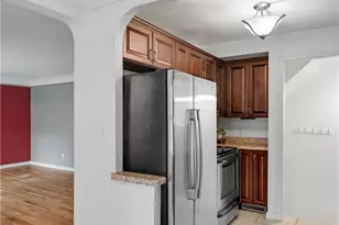 6932 Greenleaf Ave, Parma Heights, OH 44130 - Photo 12