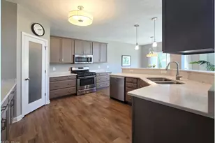608 Aubrielle Ave, Avon Lake, OH 44012 - Photo 10