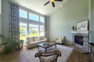 608 Aubrielle Ave, Avon Lake, OH 44012 - Photo 4