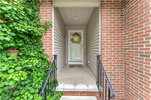 144 Royal Troon Dr SE, Warren, OH 44484 - Photo 4
