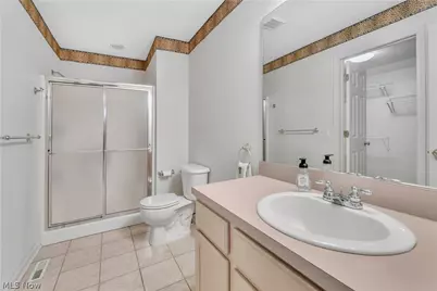 144 Royal Troon Drive SE, Warren, OH 44484 - Photo 32