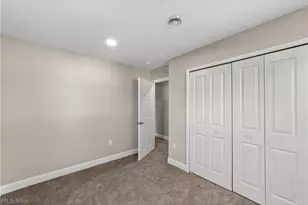 620 Pasadena Ave, Sheffield Lake, OH 44054 - Photo 8