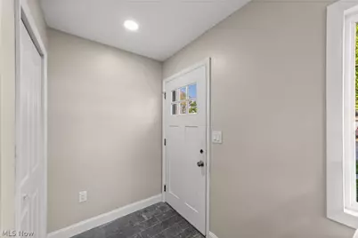 620 Pasadena Avenue, Sheffield Lake, OH 44054 - Photo 2