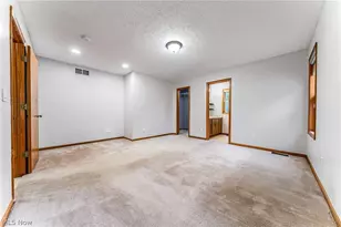 22461 MacBeth Ave, Fairview Park, OH 44126 - Photo 16