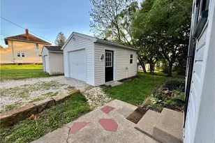 1409 Spring St, Coshocton, OH 43812 - Photo 6