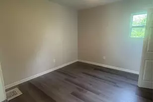 8706 Nevada Ave, Loveland, OH 44104 - Photo 10