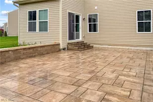 7679 Fiddler Court Cir NE, Canton, OH 44721 - Photo 8