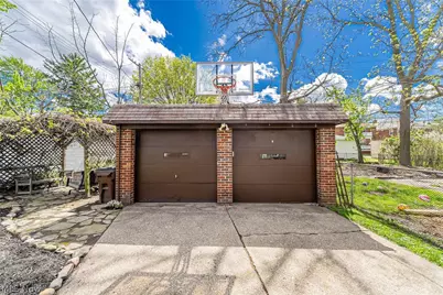 7415 Jameson Road, Parma, OH 44129 - Photo 40