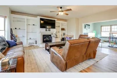 1467 Summer Wood Lane, Uniontown, OH 44685 - Photo 14