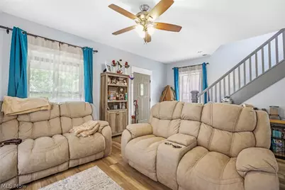 110 E Iron Avenue, Dover, OH 44622 - Photo 4