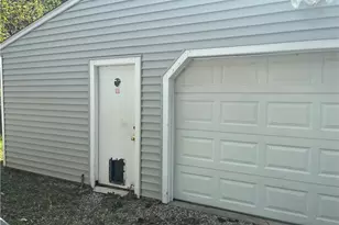 33261 Lake Rd, Avon Lake, OH 44012 - Photo 20