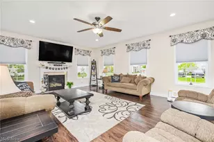 8744 Wakefield Run, North Ridgeville, OH 44039 - Photo 4