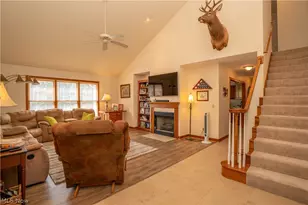 1204 Stone Crossing St NE, Canton, OH 44721 - Photo 8