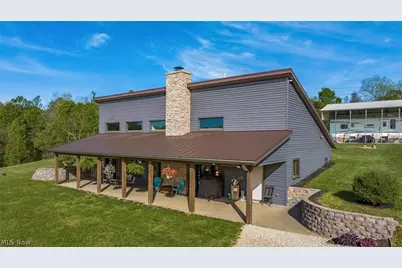 6180 Irish Ridge Road SE, Corning, OH 43730 - Photo 2