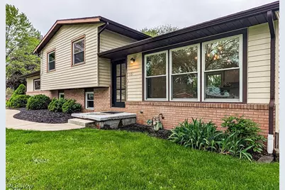 1101 Chaparrel Road SW, Hartville, OH 44632 - Photo 2
