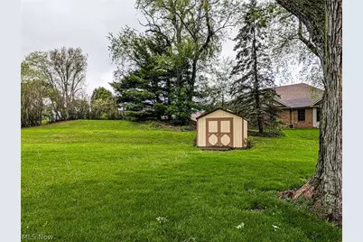 1101 Chaparrel Road SW, Hartville, OH 44632 - Photo 38