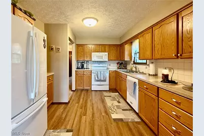 3225 Caprice Drive SW, Warren, OH 44481 - Photo 14