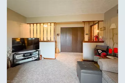 3225 Caprice Drive SW, Warren, OH 44481 - Photo 8