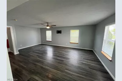 835 Yorkshire Drive, Ravenna, OH 44266 - Photo 16