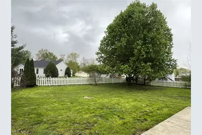 835 Yorkshire Drive, Ravenna, OH 44266 - Photo 4