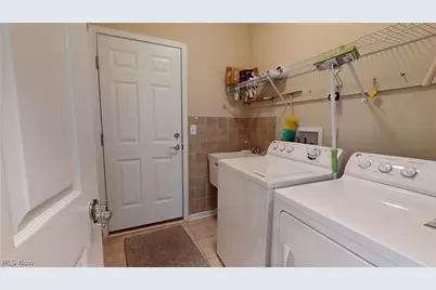 37911 Ashfield Way, North Ridgeville, OH 44039 - Photo 20