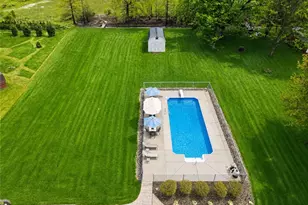 6645 Summit Dr, Canfield, OH 44406 - Photo 2