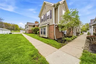 3371 Lenox Village Dr, Fairlawn, OH 44333 - Photo 8