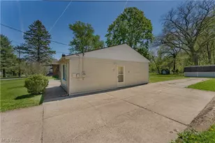 4365 Burkey Rd, Austintown, OH 44515 - Photo 36