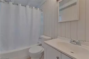 4365 Burkey Rd, Austintown, OH 44515 - Photo 14