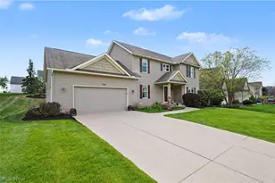 1162 Windward Ln, Kent, OH 44240 - Photo 2