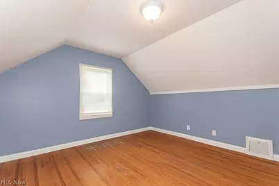 1557 Woodhurst Avenue, Mayfield Heights, OH 44124 - Photo 28