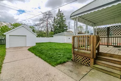 1557 Woodhurst Avenue, Mayfield Heights, OH 44124 - Photo 36
