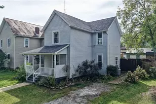 325 W Maryland Ave, Sebring, OH 44672 - Photo 2