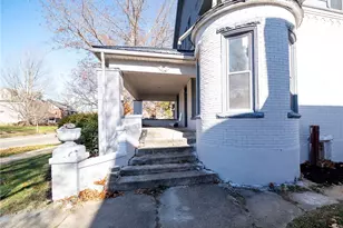 911 N Water St, Uhrichsville, OH 44683 - Photo 6
