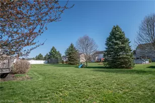 2662 Captens St NE, Canton, OH 44721 - Photo 38