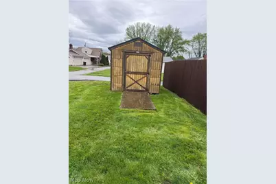 9389 Maple Avenue SE, East Sparta, OH 44626 - Photo 12