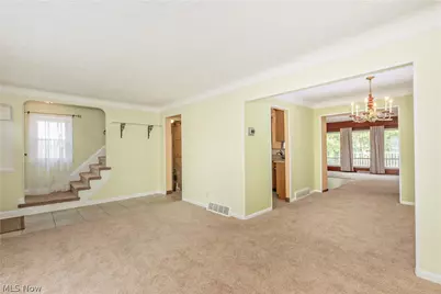 4809 Westbourne Road, Lyndhurst, OH 44124 - Photo 6