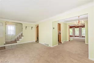 4809 Westbourne Rd, Lyndhurst, OH 44124 - Photo 6