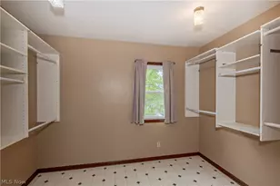 4809 Westbourne Rd, Lyndhurst, OH 44124 - Photo 24