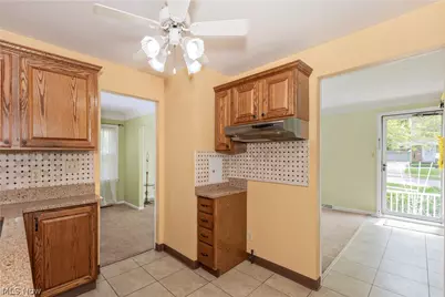 4809 Westbourne Road, Lyndhurst, OH 44124 - Photo 10