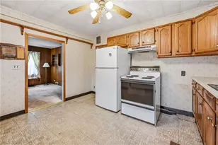 3961 S Main St, Hubbard, OH 44425 - Photo 4