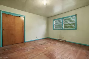 520 Sunset Dr, Hubbard, OH 44425 - Photo 6