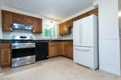 3670 Sea Ray Cove, Aurora, OH 44202 - Photo 12